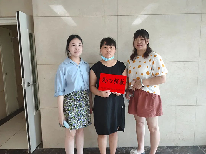 暖心慰問(wèn)，進(jìn)行中